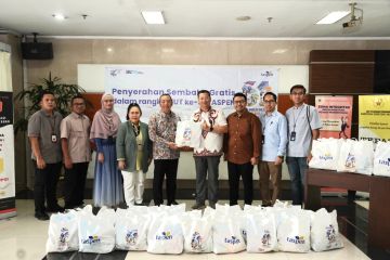 Taspen bagikan ribuan paket sembako untuk ASN dalam rangka HUT ke-61