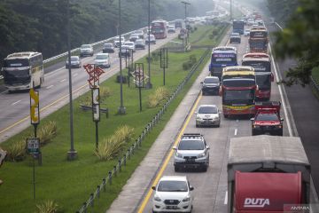 Arus mudik ramai lancar saat penerapan One Way di Tol Cipali