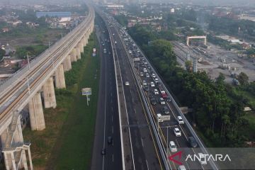 Korlantas berlakukan contraflow Jakarta-Cikampek