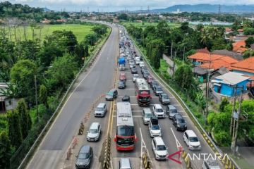28.432 kendaraan keluar Jakarta melalui Gerbang Tol Merak