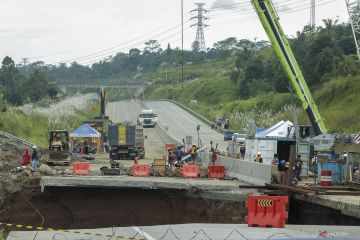 Analisa pakar sebut cuaca ekstrem bikin amblas Tol Bocimi