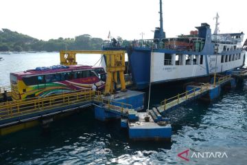 Arus mudik di Pelabuhan Padangbai Bali