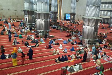Cerita penantian di pengujung Ramadhan dari sudut Istiqlal