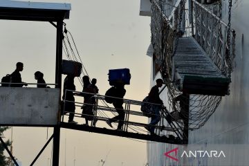 Hari ini puncak arus mudik di Pelabuhan Benoa Bali