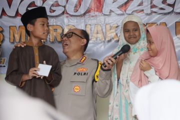 Polres Jakut berikan sembako untuk anak-anak panti asuhan Penjaringan