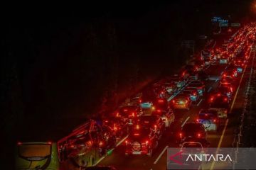 2,5 juta kendaraan lewat Tangerang-Merak hingga puncak mudik