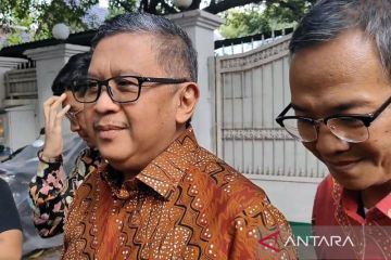 PDIP soal pertemuan Megawati dan Jokowi: Tanya Pak Ari!