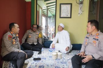 Kapolres Jakut sowan ke sejumlah tokoh dan ulama di libur Idul Fitri