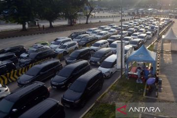 Arus balik di Pelabuhan Bakauheni mulai ramai pada H+1 Lebaran