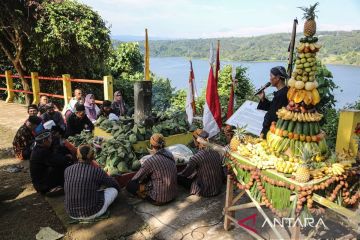 Warga gelar tradisi Sesaji Rewanda di Goa Kreo Semarang