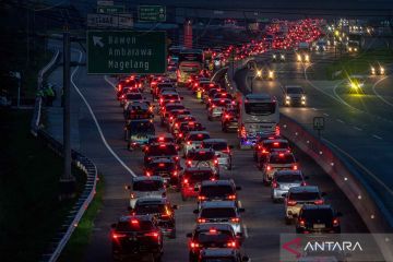 Arus balik di Tol Semarang-Solo ke arah Jakarta mulai padat