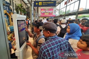 Tiket keberangkatan KA Lebaran 2024 masih tersedia