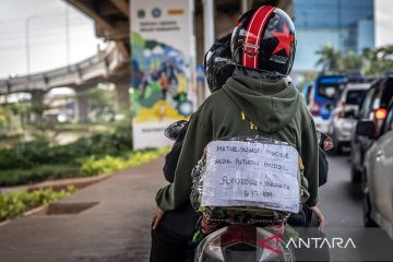 Arus balik pemudik motor pada H+4 di Jakarta