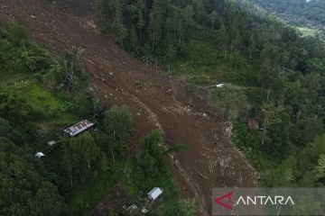 Dampak tanah longsor di Tana Toraja
