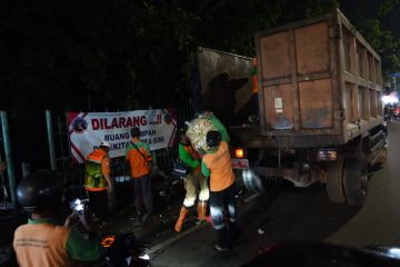 Sudin LH Jaktim angkut 780,4 ton sampah selama libur Lebaran