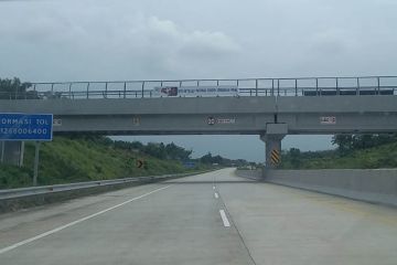 Sebanyak 416.007 unit kendaraan melintas di Jalan Tol Riau