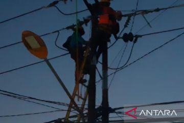 PLN Bekasi respons cepat gangguan listrik akibat hujan