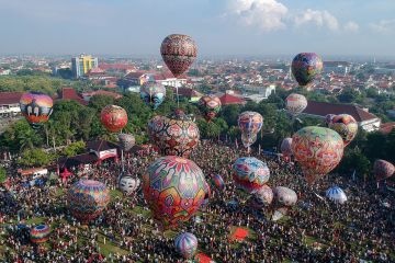 Pekalongan Ballon Festival upaya menjaga tradisi syawalan