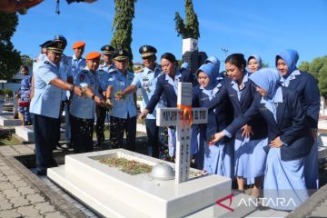 Danlanud Eltari ajak personelnya hormati perjuangan para pahlawan