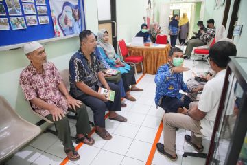 Calon jamaah haji asal Kota Madiun jalani vaksin meningitis dan polio