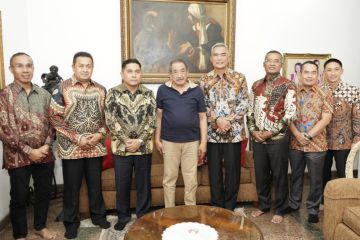 Jajaran Polda Metro Jaya kunjungi mantan Kapolri Surojo Bimantoro
