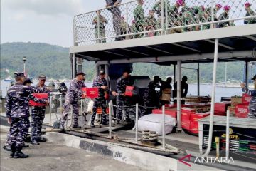 Gunung Ruang-Sulut meletus, TNI AL kerahkan KRI Kakap kirim bantuan