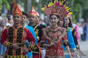 Karnaval Budaya Meriahkan Hut Ke-60 Provinsi Sulawesi Tengah