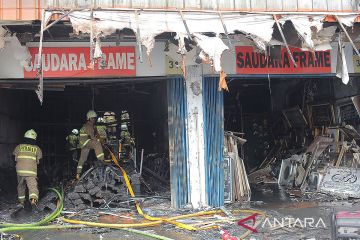 Tujuh orang tewas dalam kebakaran ruko frame di Mampang
