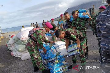 Kemensos gandeng TNI AL salurkan bantuan korban erupsi Gunung Ruang