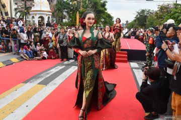 Belanja baju "Kartini" modern dengan Promo Spesial BRI 