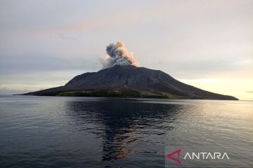 BNPB siagakan helikopter penanganan darurat pascaerupsi Gunung Ruang