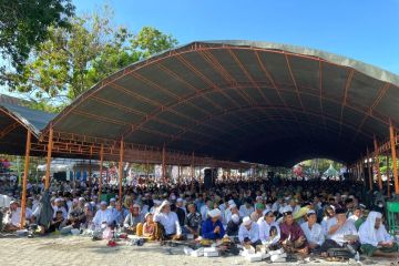 Ribuan umat Islam hadiri Haul Pendiri Alkhairaat "Guru Tua" di Palu