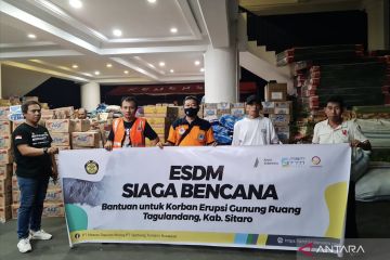 Kemen ESDM beri bantuan logistik untuk warga terdampak Gunung Ruang