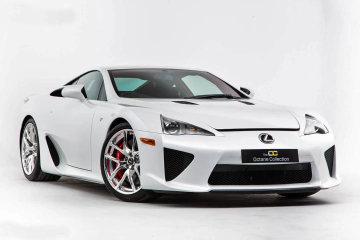 Intip supercar Lexus LFA milik Rowan Atkinson yang akan dijual