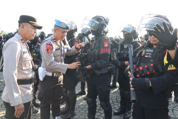 Polisi larang anggota bawa senjata api dan tajam saat amankan demo MK