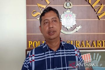 Polres Surakarta-Jateng periksa dua pelepas baut rel kereta api Solo