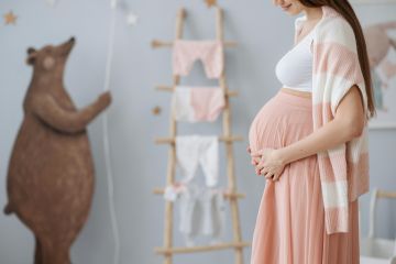 Memahami tanda bahaya dan persiapan persalinan pada ibu hamil