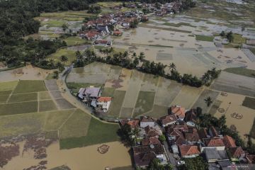 Sungai Citanduy meluap banjiri kecamatan Sukaresik, Tasikmalaya