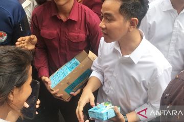 Gibran akan evaluasi program susu dan makan siang gratis 