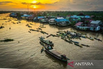 Pasar Terapung Lok Baintan Kalsel