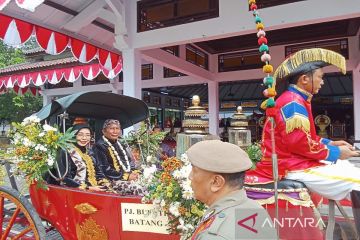 Pemkab Batang gelar festival kirab budaya sambut HUT Ke-58