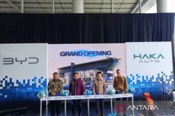 BYD Indonesia resmikan diler flagship terbaru di Cibubur