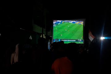 Serunya nobar Indonesia vs Uzbekistan di kediaman Witan Sulaeman