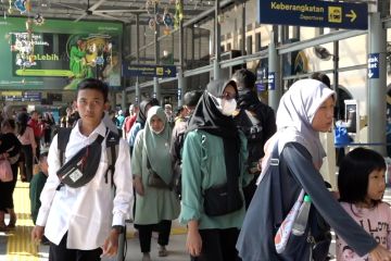 Arus milir Lebaran, 46 ribu penumpang kereta api kembali ke Jakarta