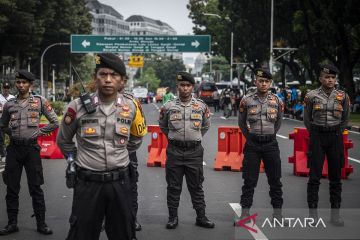 Petugas gabungan Polri/TNI siap amankan jalannya Hari Buruh Internasional
