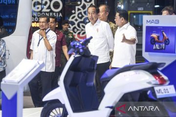 Presiden mengunjungi pameran mobil listrik Priclindo 2024