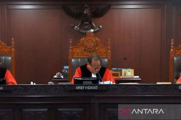 Hakim MK pertanyakan keabsahan tanda tangan Ketum NasDem
