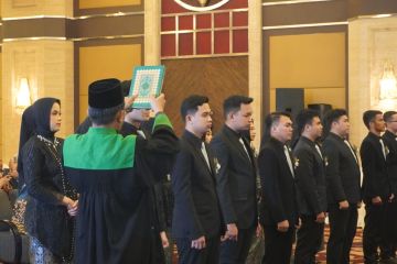 FK UM Surabaya lantik dan ambil sumpah 15 dokter baru