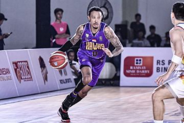 Hawks lepas pemain asing Augustus Stone Jr