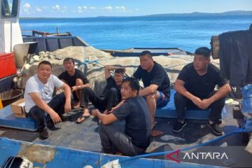 Polda NTT sidik enam WNA China yang terdampar di perairan Kupang